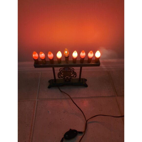 Vtg Menorah Brass Enamel Electric 50s-60s Hanukkah Judaism Light - Picture 8 of 8